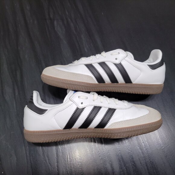 Adidas Samba OG J Youth/Women's Cloud White/ Core Black IE3675 Gum Sole Sneakers - Picture 2 of 16